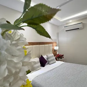 Hotel Golf View Suites-golf Course Road, Gurgaon